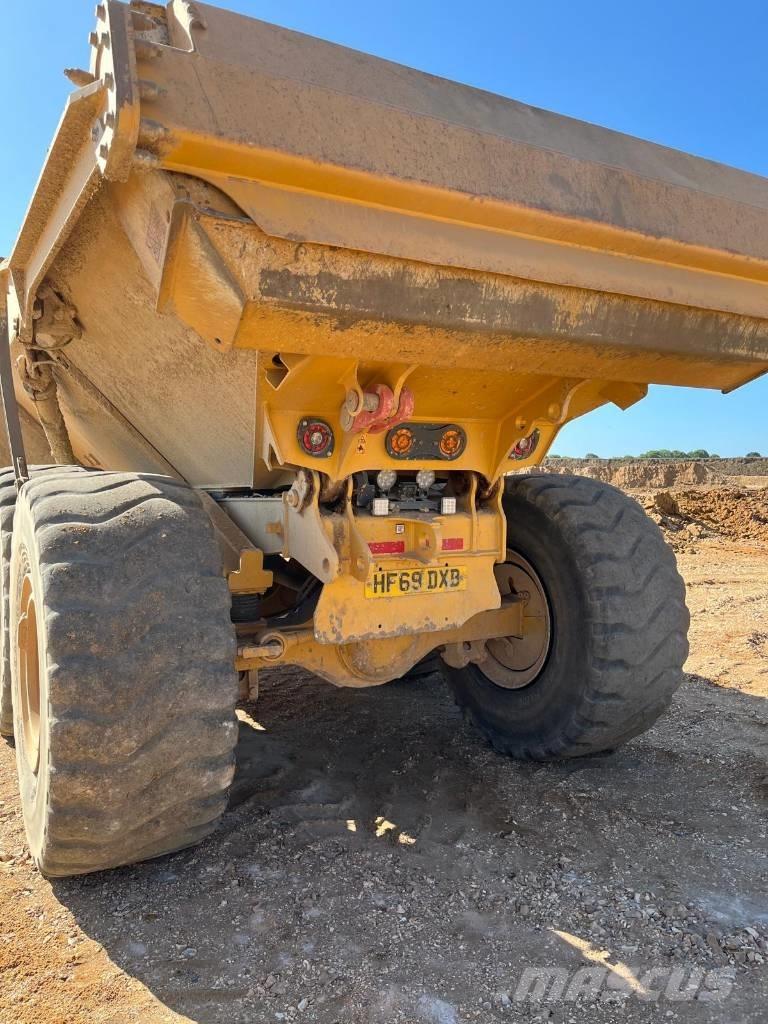 Bell B 25 E Kĺbové nákladné autá