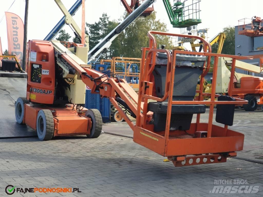JLG E 300 AJP Kĺbové plošiny