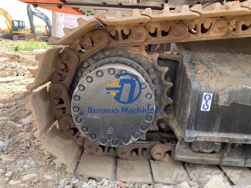 Hitachi ZX 350 Pásové rýpadlá