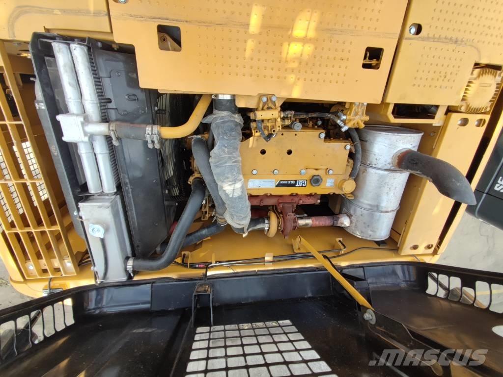 CAT 320D2 Pásové rýpadlá