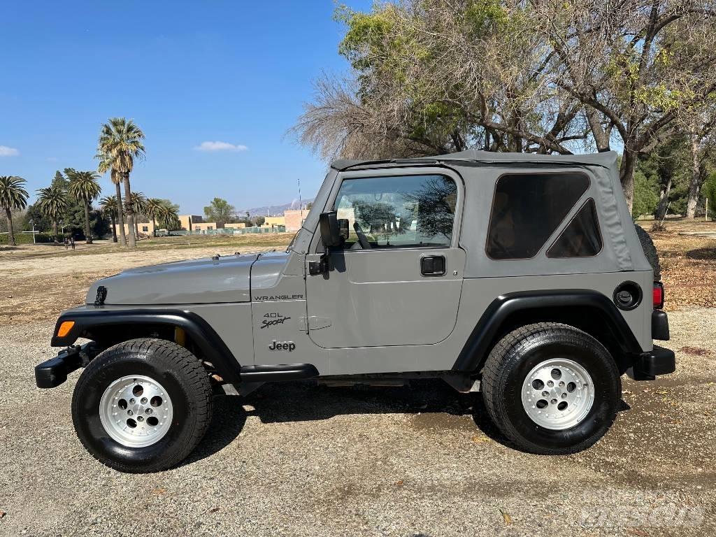 Jeep Wrangler Sport Automobily
