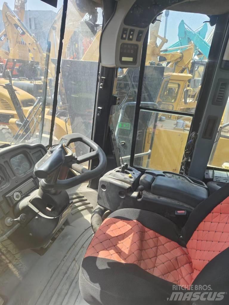 CAT 980 G Kolesové nakladače