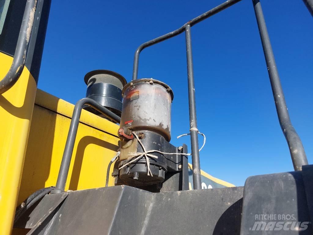 Komatsu WA480-6 Kolesové nakladače