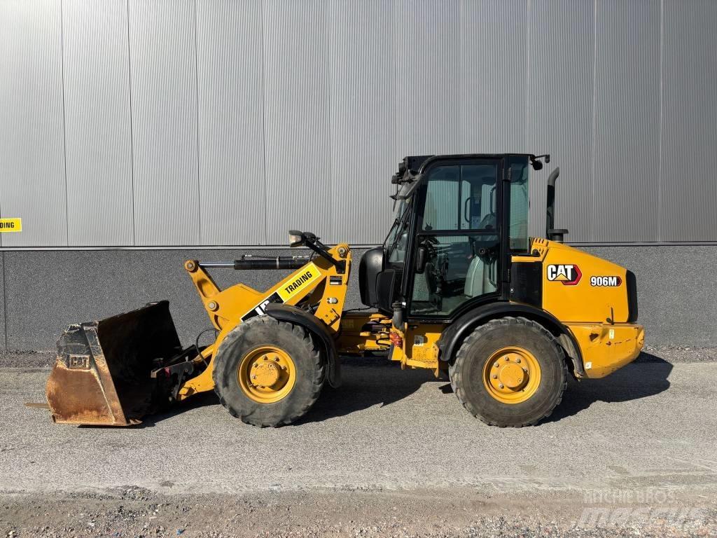 CAT 906 M Kolesové nakladače