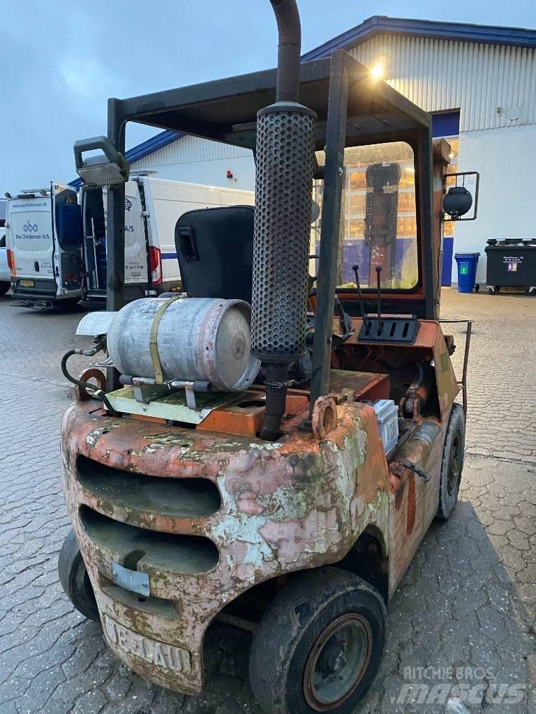 Jelau truck Iné