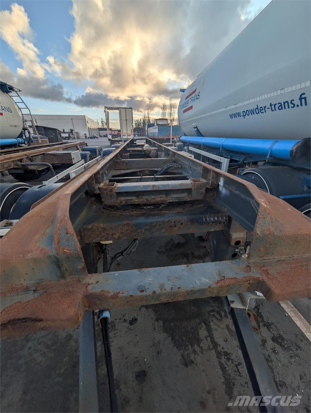 Jyki V31-W0 Demontovateľné prívesy