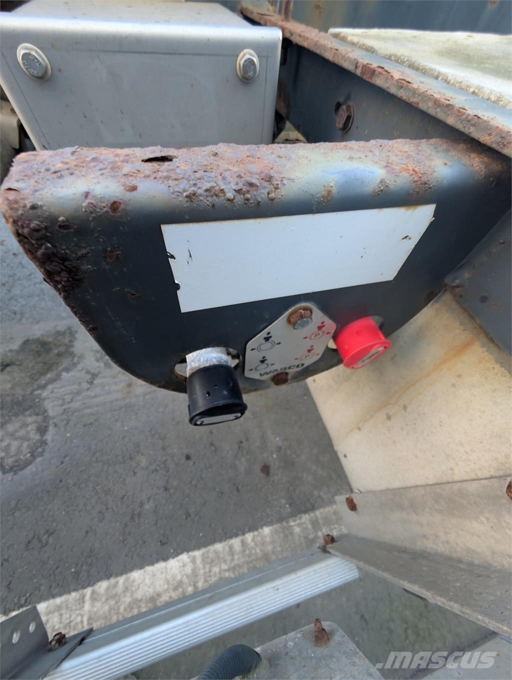 Jyki V31-W0 Demontovateľné prívesy