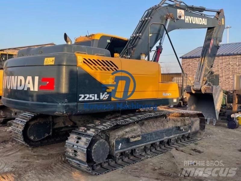 Hyundai 225VS Pásové rýpadlá