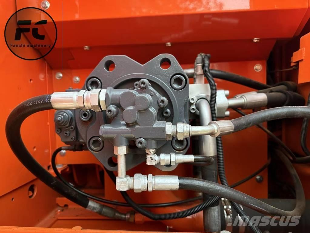 Doosan DX 225 LC Pásové rýpadlá