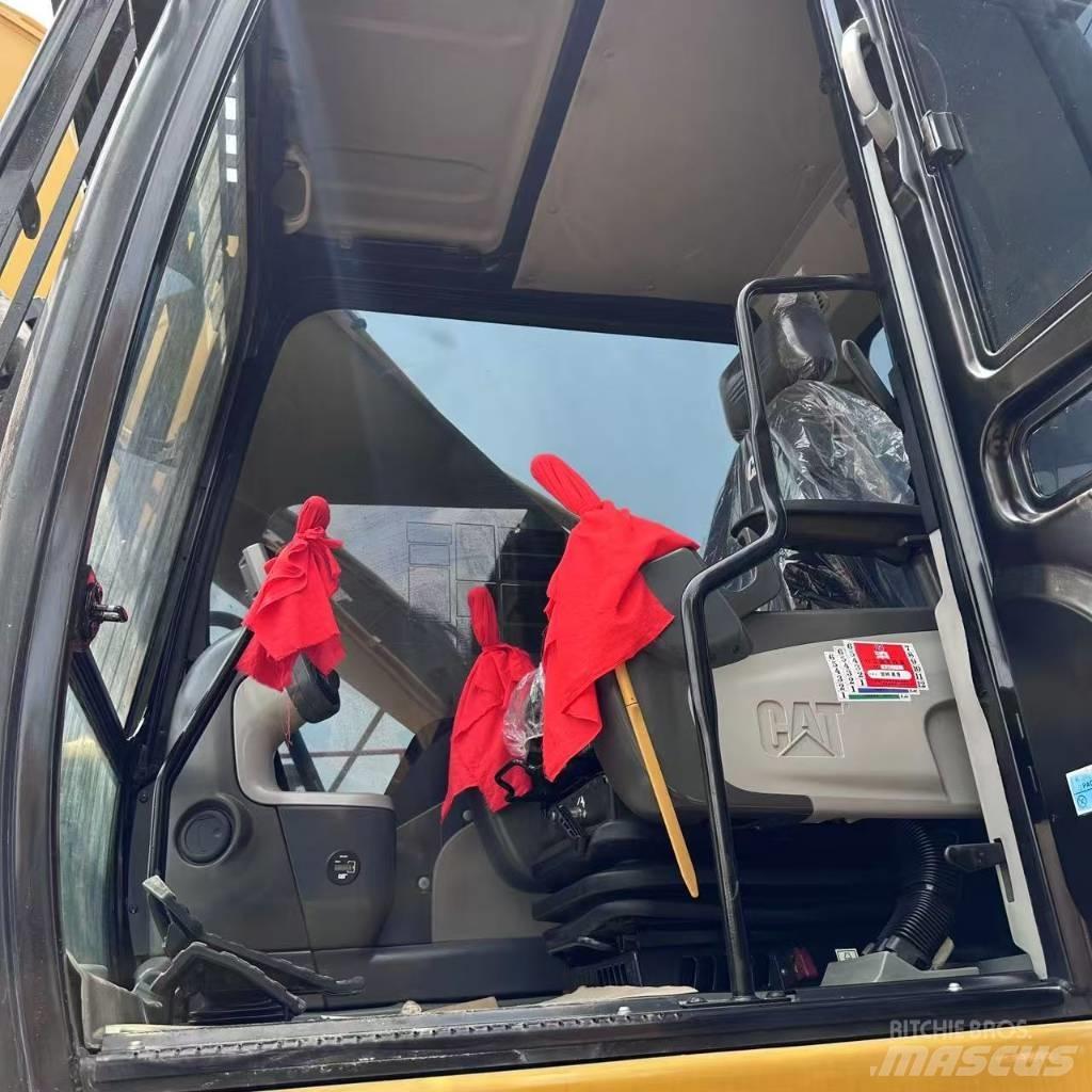 CAT 340D2 Pásové rýpadlá