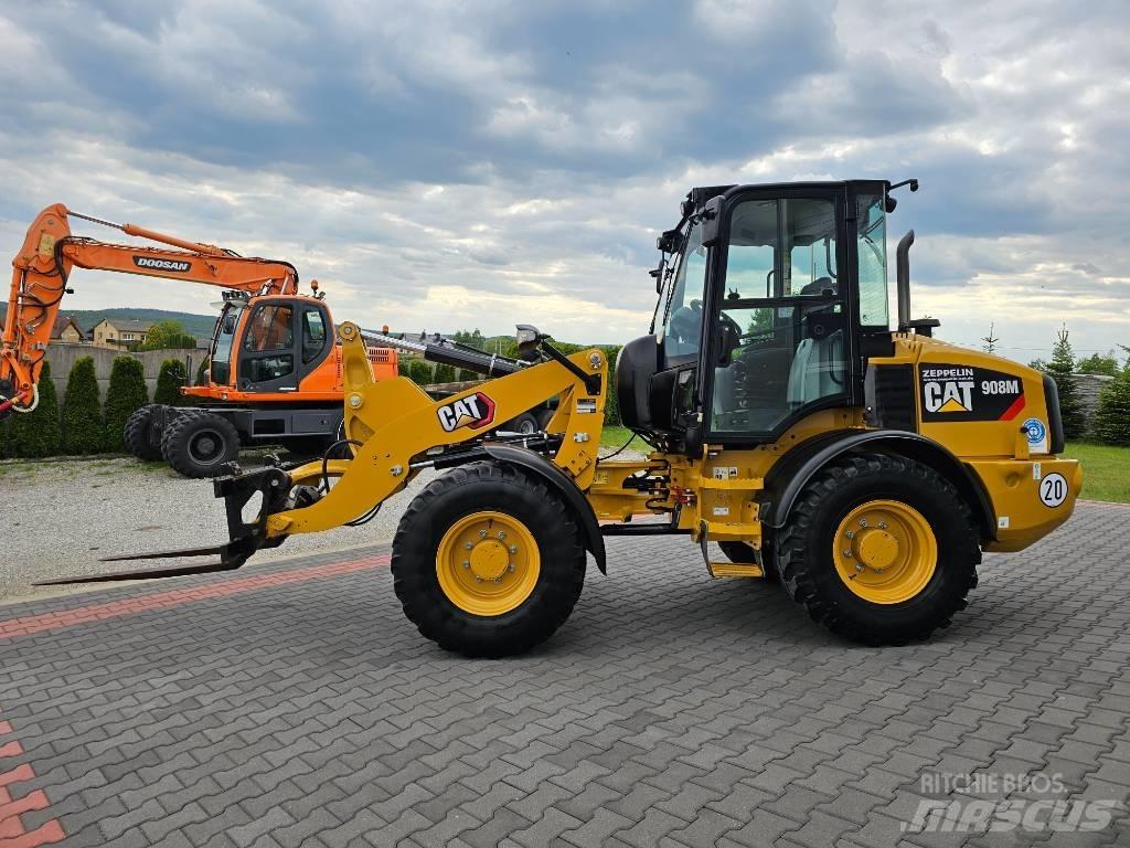 CAT 908 M Kolesové nakladače