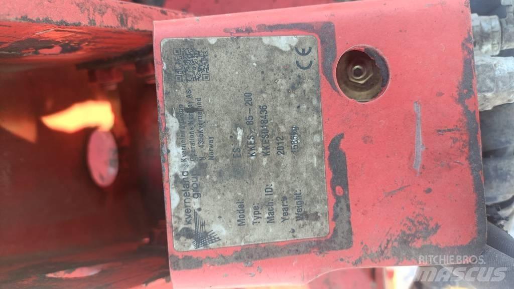 Kverneland ES85 Dvojstranné pluhy