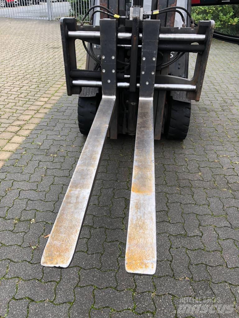 Linde E 30 Akumulátorové vozíky
