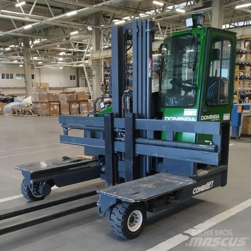 Combilift C 4000 L 4 cestné vysokozdvižné vozíky