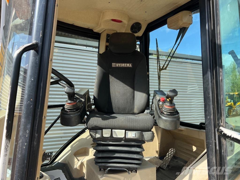 Hydrema 906 E Rýpadlo-nakladače