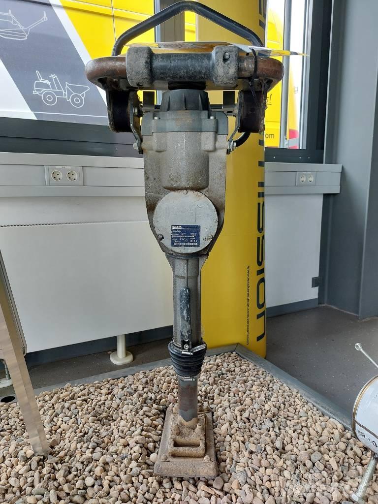 Wacker Neuson AS30e Vibračné zhutňovače