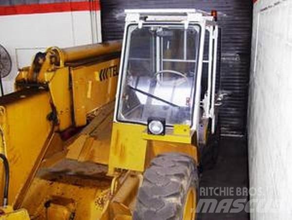 JCB 530B-4HL Terénne vysokozdvižné vozíky