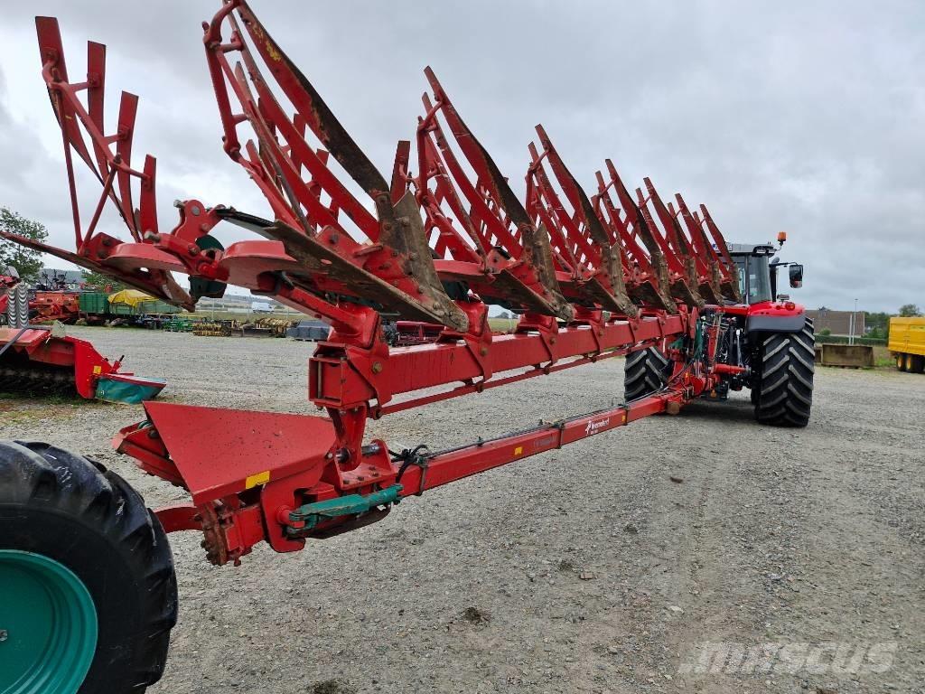 Kverneland PB100 Dvojstranné pluhy