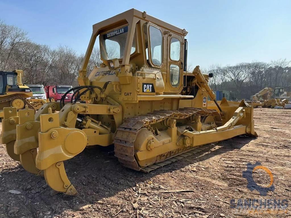 CAT D 8 K Pásové dozéry