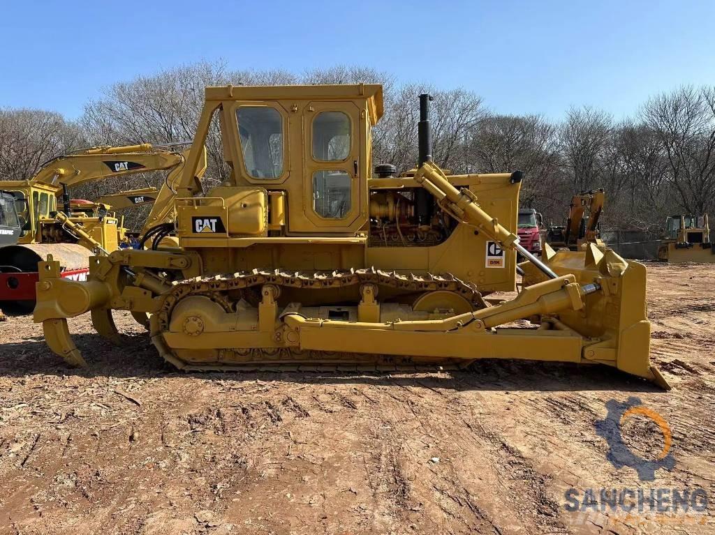 CAT D 8 K Pásové dozéry