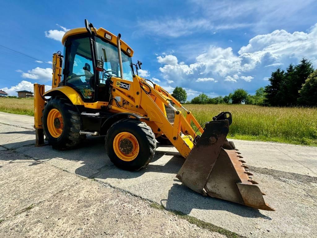 JCB 3CX Rýpadlo-nakladače