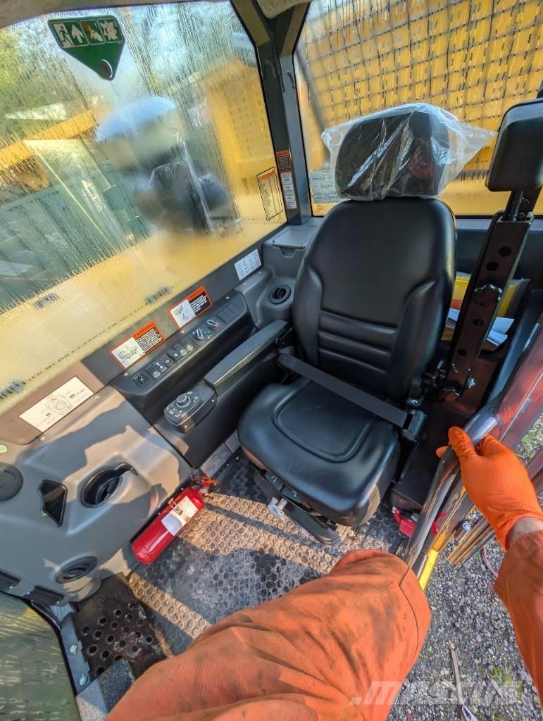 Bell TC7A Pásové sklápače