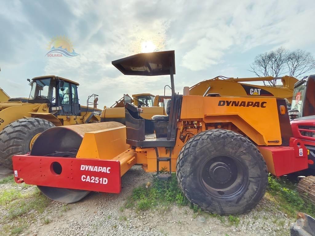Dynapac CA 251 D Ťahačové valce
