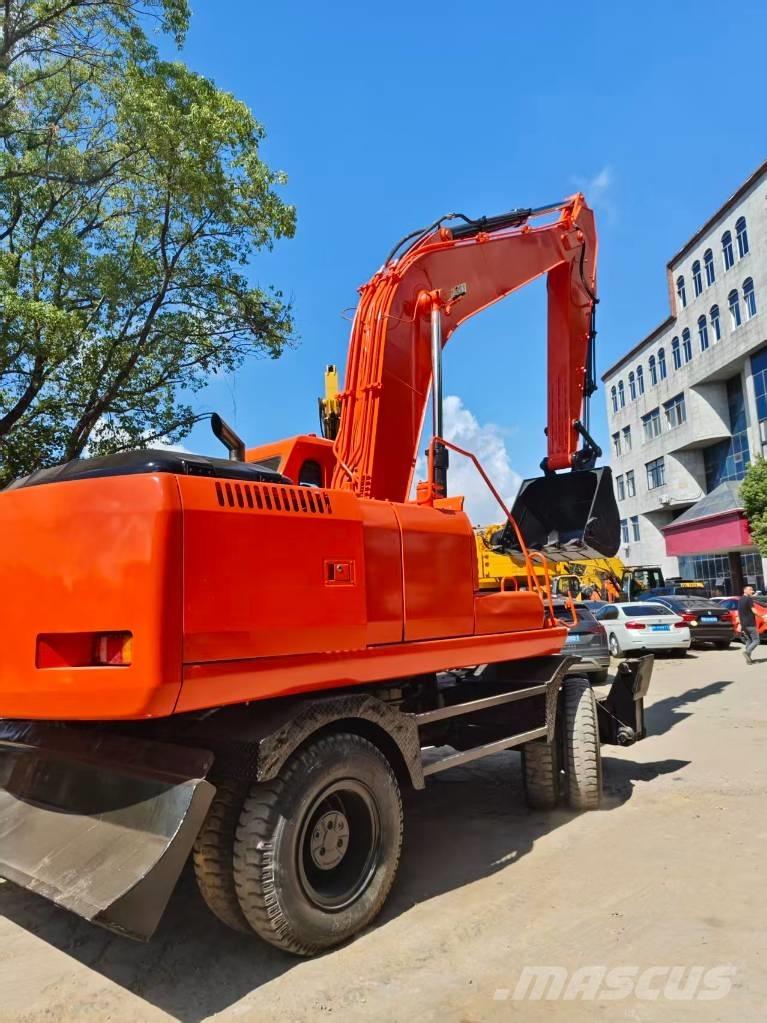 Doosan DH 210 W-7 Kolesové rýpadlá