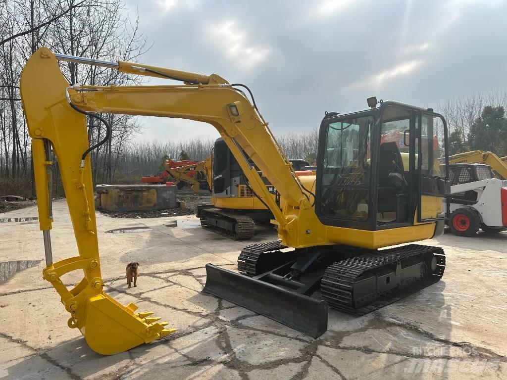 Komatsu PC56 Pásové rýpadlá