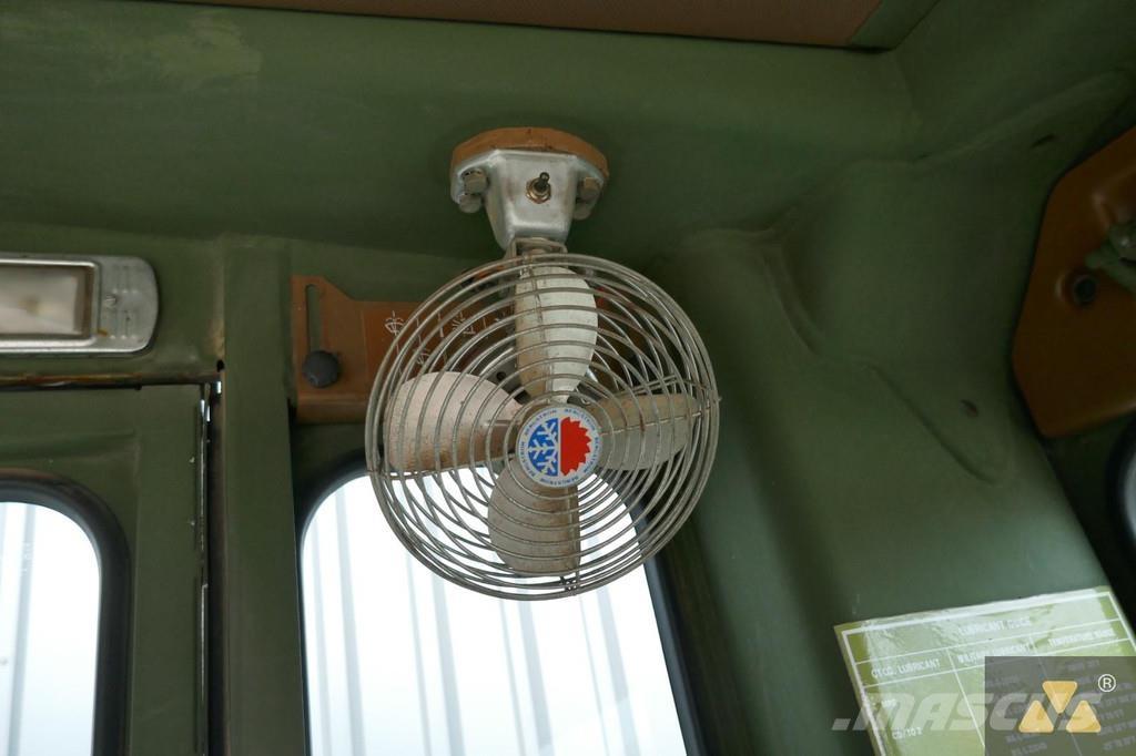 CAT 130G Ex-army Grejdery