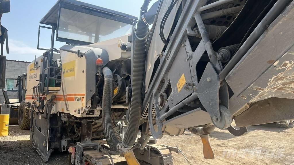 Wirtgen W 200 Drviče asfaltu