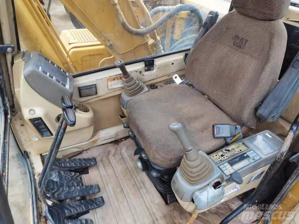 CAT 312 B Pásové rýpadlá