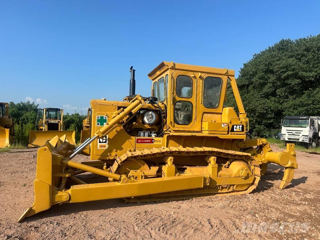 CAT D7G Pásové dozéry