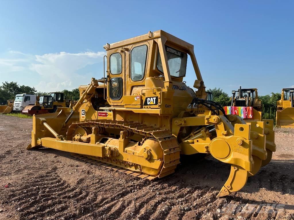 CAT D7G Pásové dozéry