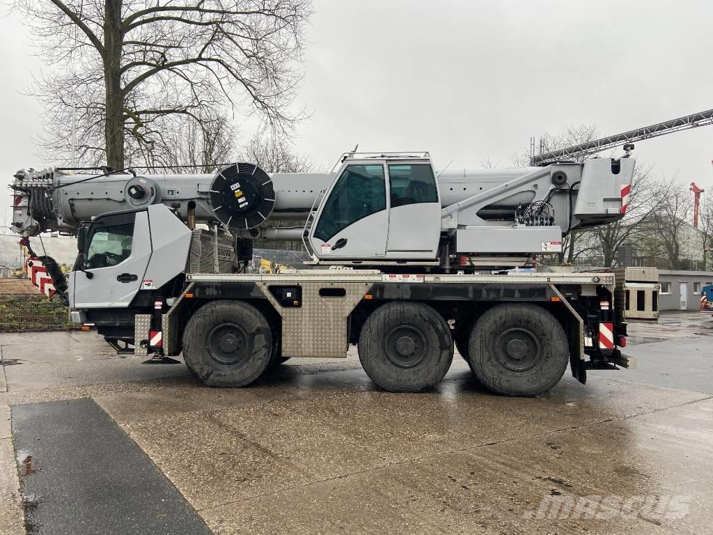 Grove GMK 3060 L Univerzálne terénne žeriavy