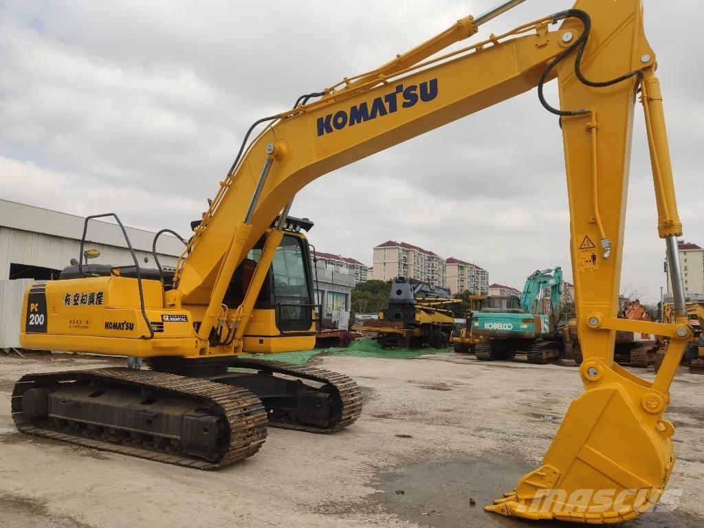 Komatsu PC 200-8 Midi rýpadlá 7 t - 12 t