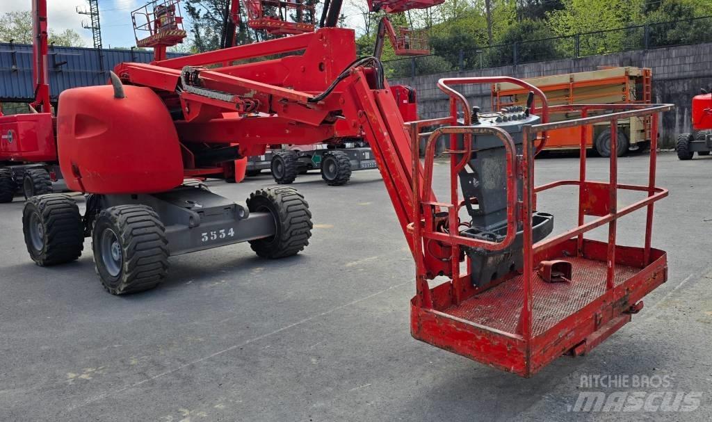 JLG 450 AJ II Kĺbové plošiny