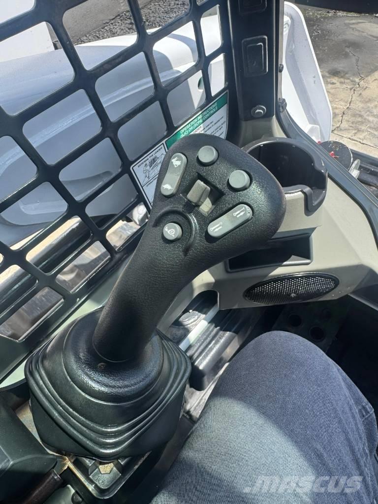 Bobcat T 550 Šmykom riadené nakladače