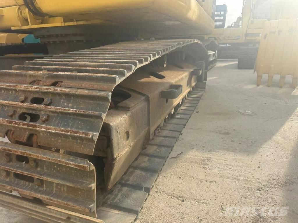 Komatsu PC 200 LC-7 Pásové rýpadlá