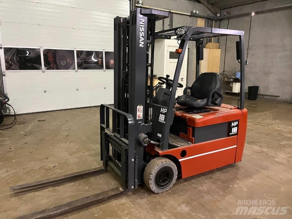 Nissan HP18 Akumulátorové vozíky