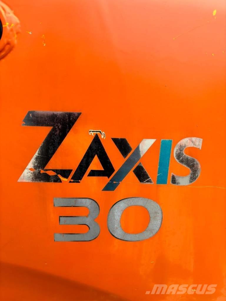 Hitachi ZX 30 Mini rýpadlá < 7t
