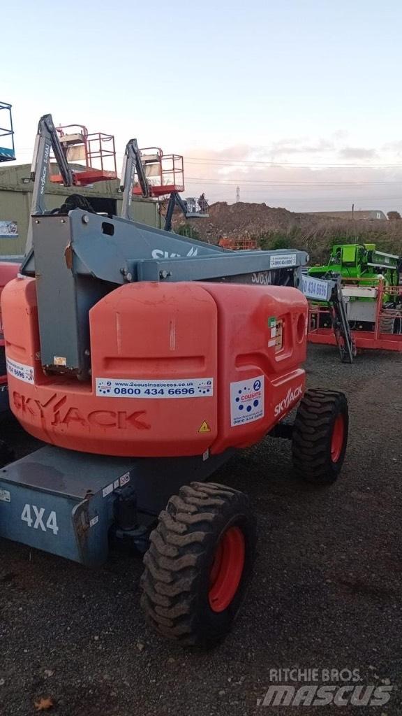 SkyJack SJ 63 AJ Kĺbové plošiny