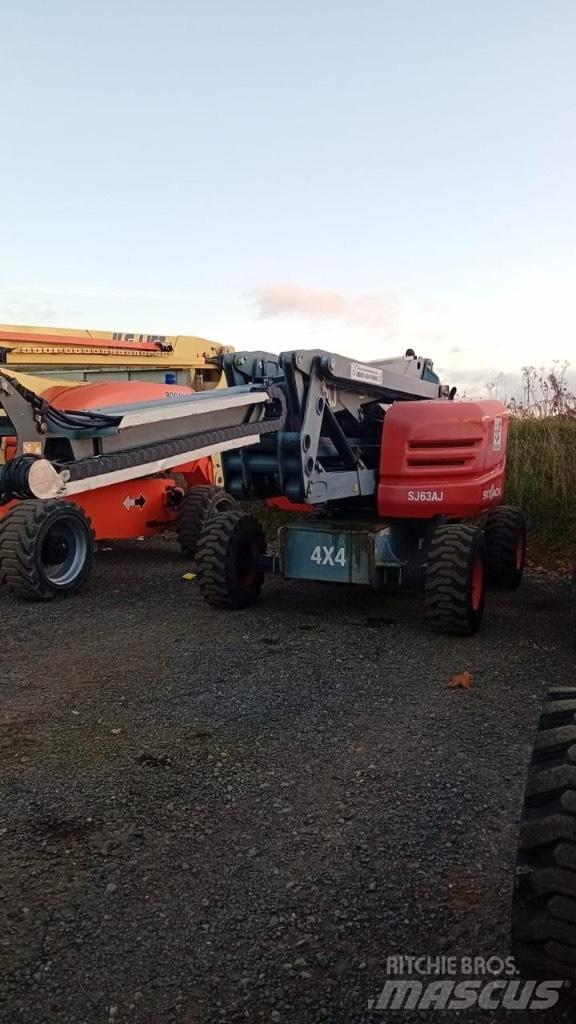 SkyJack SJ 63 AJ Kĺbové plošiny