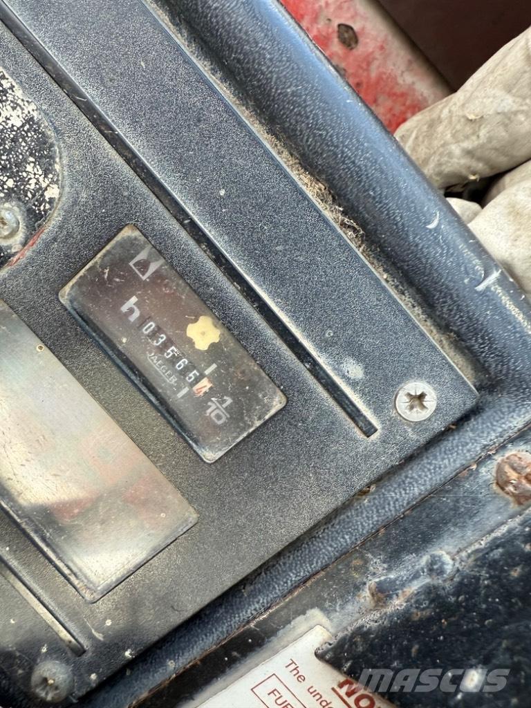 Manitou BT 420 Teleskopické manipulátory