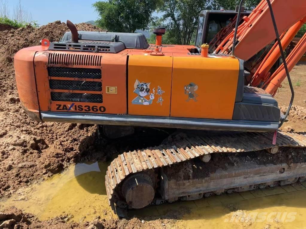 Hitachi ZX 360 Pásové rýpadlá