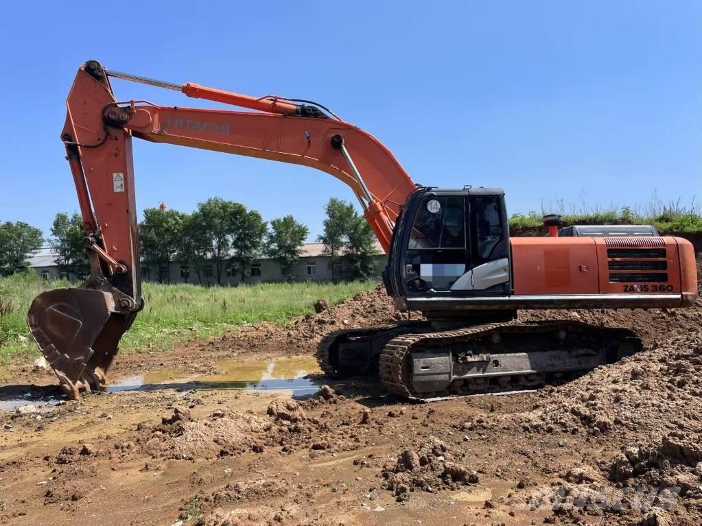 Hitachi ZX 360 Pásové rýpadlá