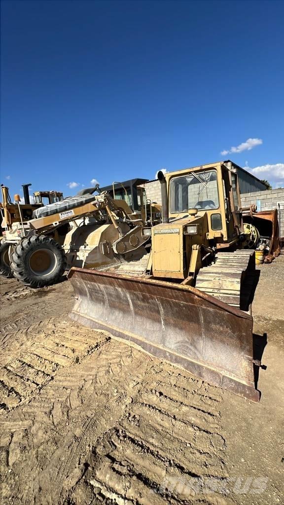 CAT D 4 C Pásové dozéry