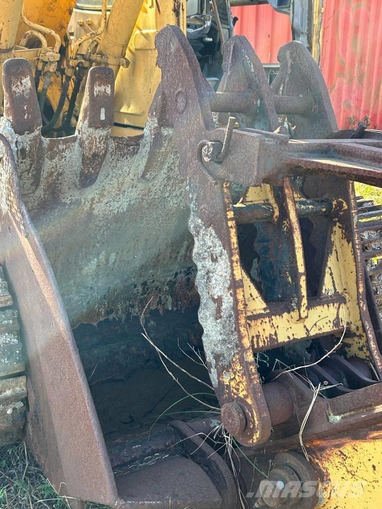 John Deere 120 Pásové rýpadlá