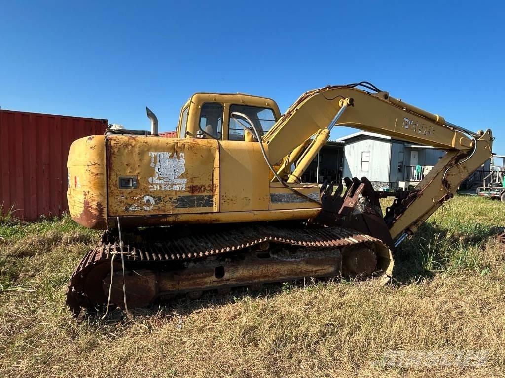 John Deere 120 Pásové rýpadlá