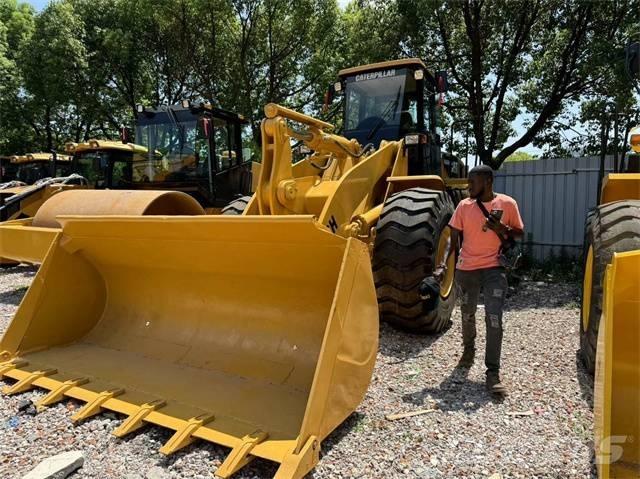 CAT 966 H Kolesové nakladače